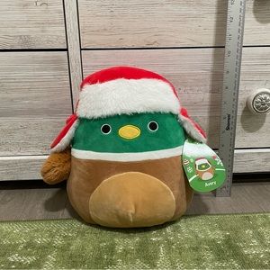 Avery Holiday Squishmallow